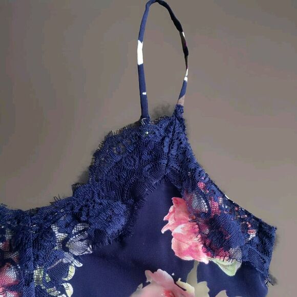 Soprano Nightgown Women's  Small Blue Floral Lace Lined  NWT - Picture 6 of 11